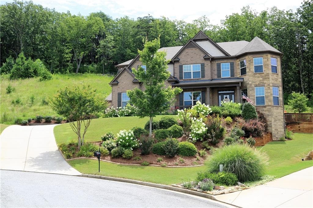 5 bedroom, 4 bathroom, 4,374 sq ft single family residence sold at 4392 Cades Pointe, Marietta, GA 30066
