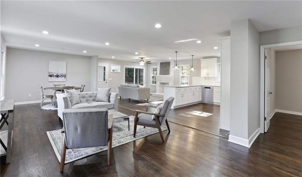 3 bedroom, 2 bathroom, 1,569 sq ft single family residence sold at 2330 Rubart Drive, Marietta, GA 30066