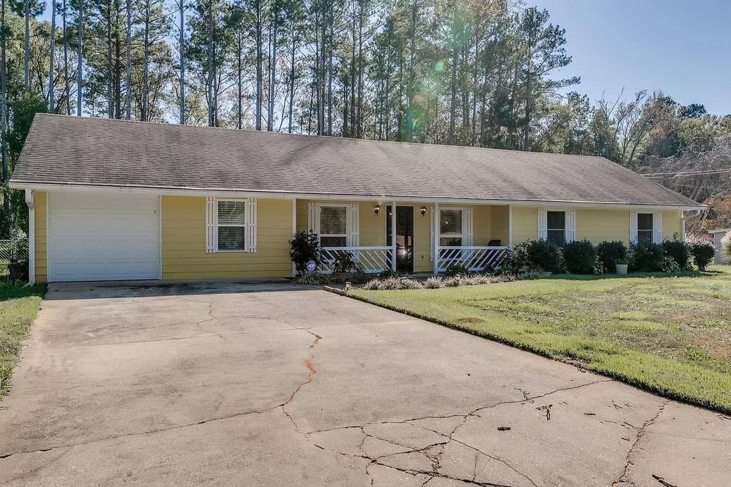 3 bedroom, 2 bathroom single family residence sold at 4832 SE NAVAJO Trail, Conyers, GA 30094