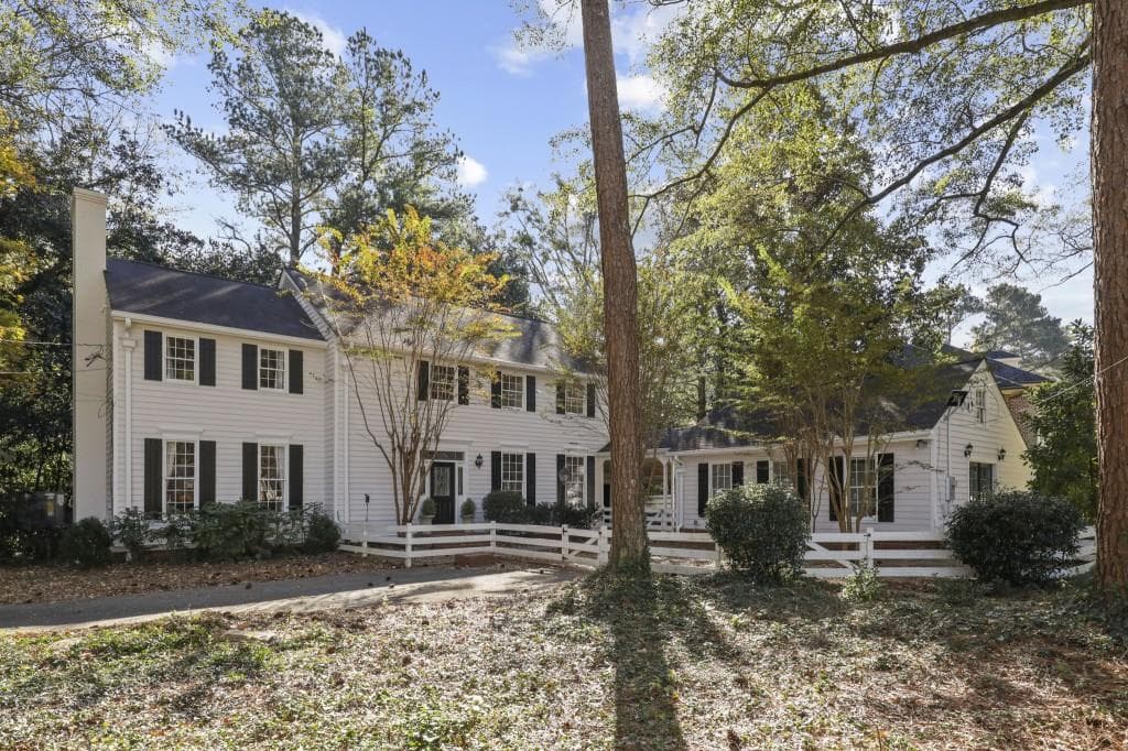 1386 Hanover West Drive, Atlanta, GA 30327 — most recent listing photo