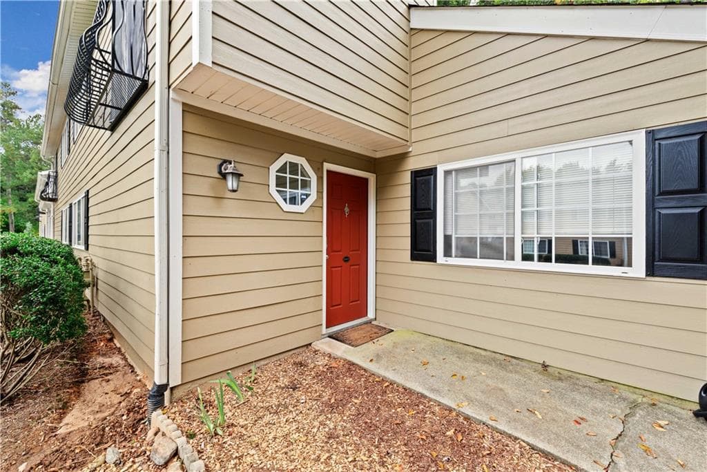 2 bedroom, 3 bathroom, 1,392 sq ft condominium sold at 1468 Briarwood Road 2007, Brookhaven, GA 30319