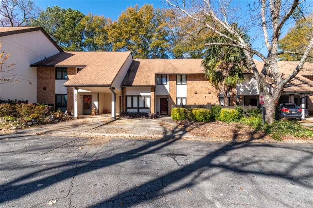 3291 Clairmont North, Brookhaven, GA 30329 — most recent listing photo