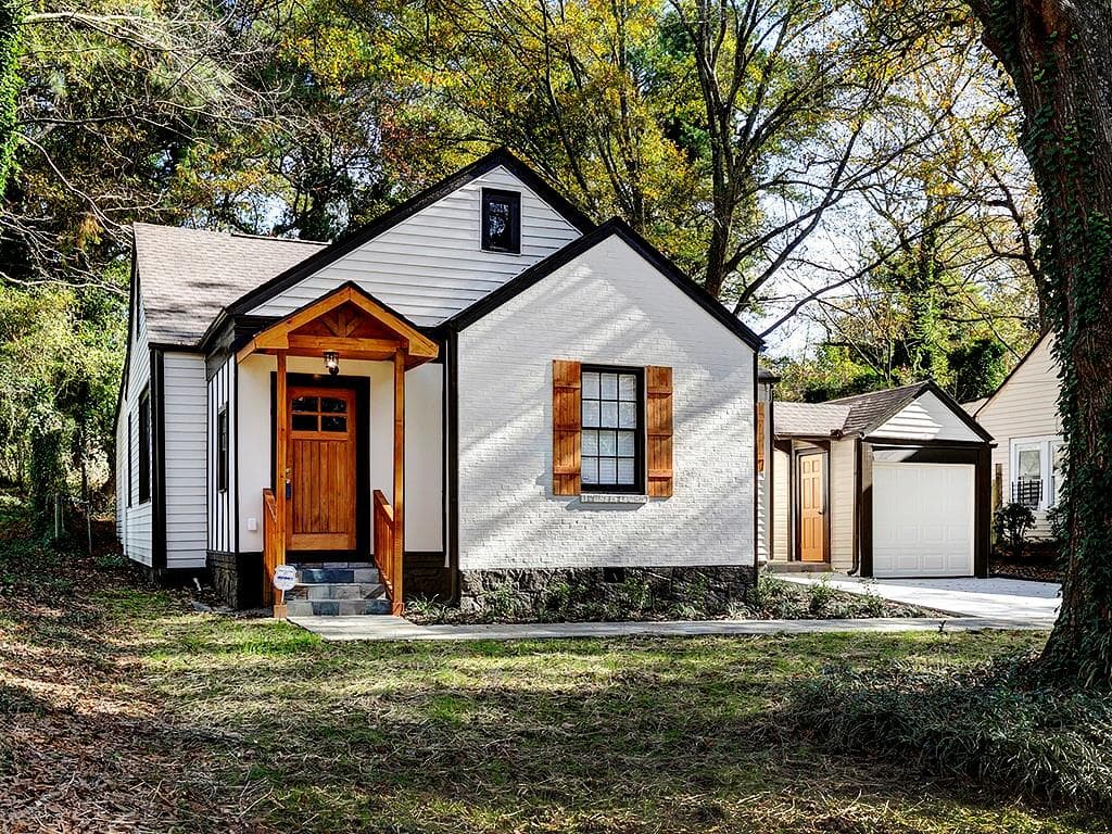 4 bedroom, 2 bathroom, 1,500 sq ft single family residence sold at 1270 Cahaba Drive, Atlanta, GA 30311