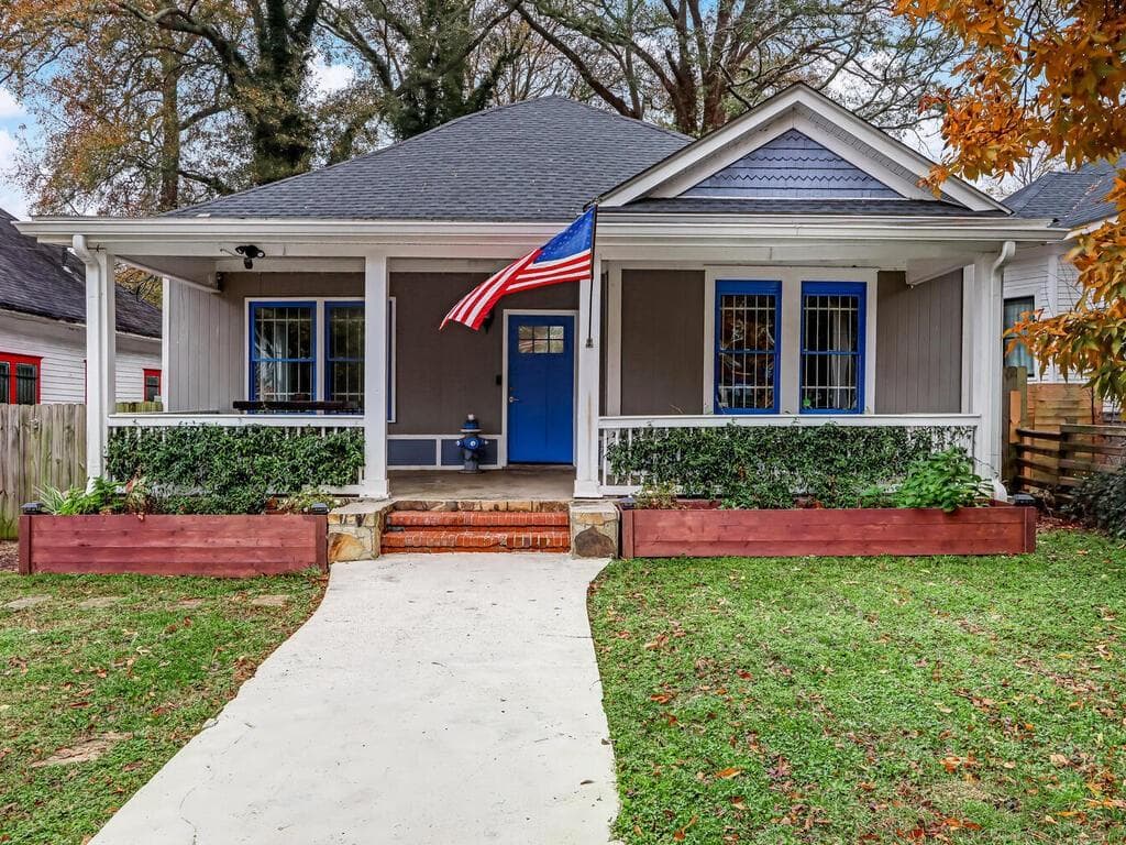 3 bedroom, 3 bathroom, 1,864 sq ft single family residence sold at 1108 Sells Avenue, Atlanta, GA 30310