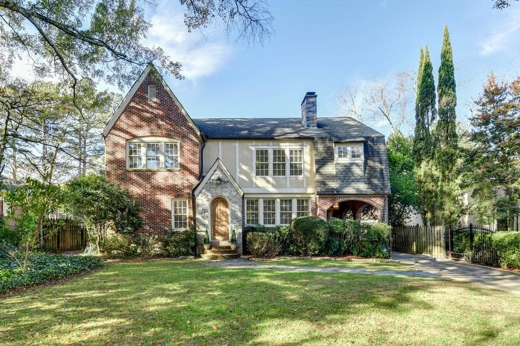 5 bedroom, 3 bathroom, 3,200 sq ft single family residence sold at 546 Ridgecrest Road, Atlanta, GA 30307