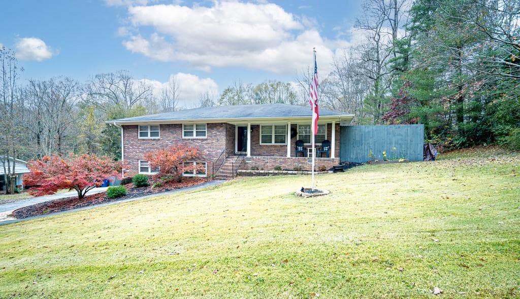 4 bedroom, 3 bathroom, 2,600 sq ft single family residence sold at 149 Watson Drive, Dallas, GA 30132