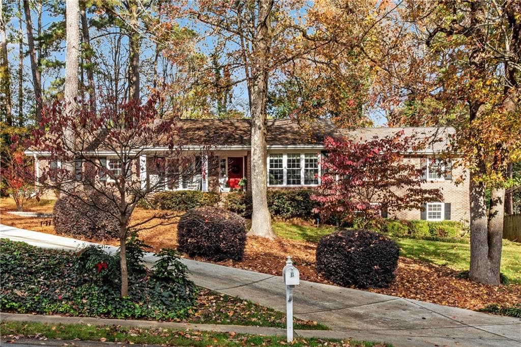 6 bedroom, 3 bathroom single family residence sold at 1486 Ragley Hall Road, Brookhaven, GA 30319