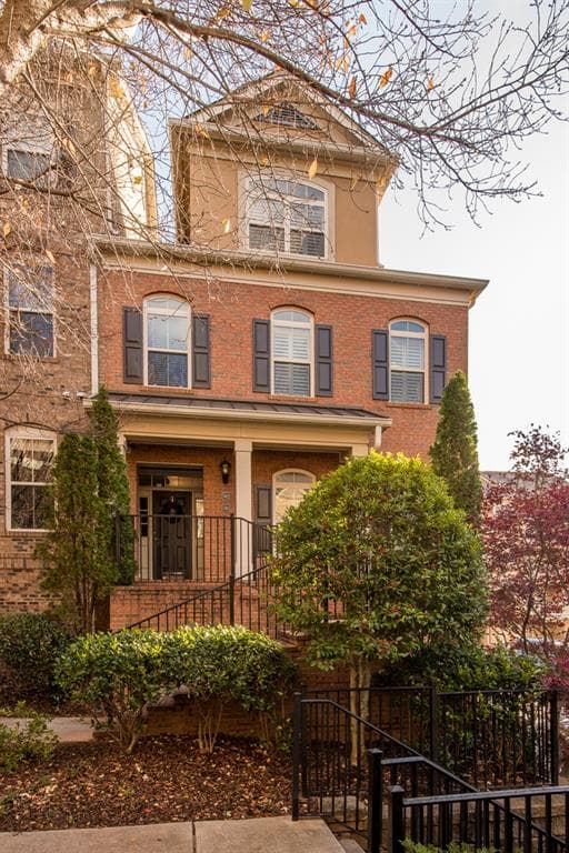 2 bedroom, 2 bathroom, 1,455 sq ft condominium sold at 741 Perimeter Walk, Atlanta, GA 30338