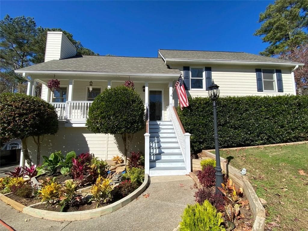 4 bedroom, 3 bathroom, 2,100 sq ft single family residence sold at 802 Oak Trace, Woodstock, GA 30189
