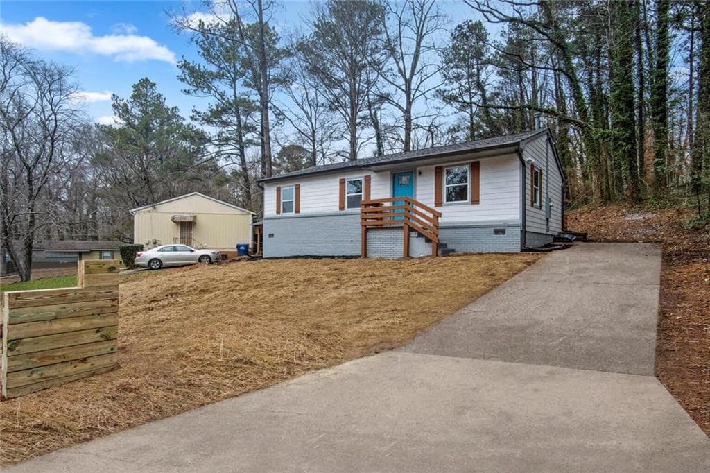 2442 Swallow Circle, Atlanta, GA 30315 — most recent listing photo