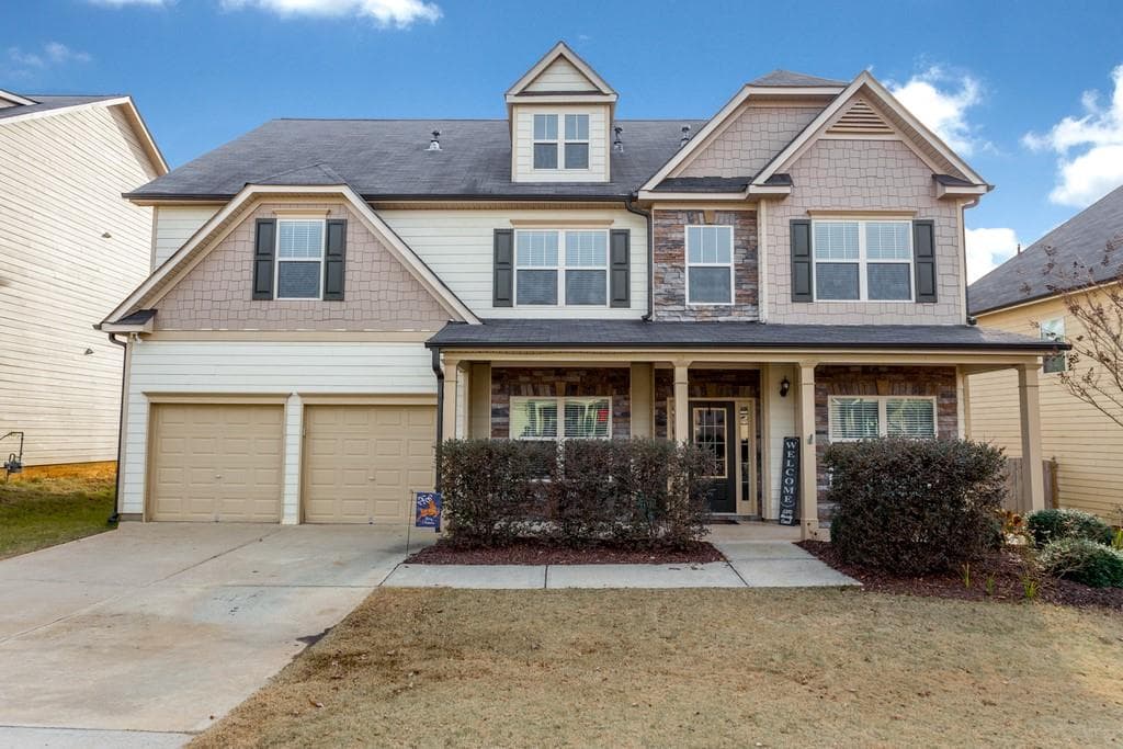 5 bedroom, 5 bathroom, 4,376 sq ft single family residence sold at 5370 Mundy Court, Cumming, GA 30028