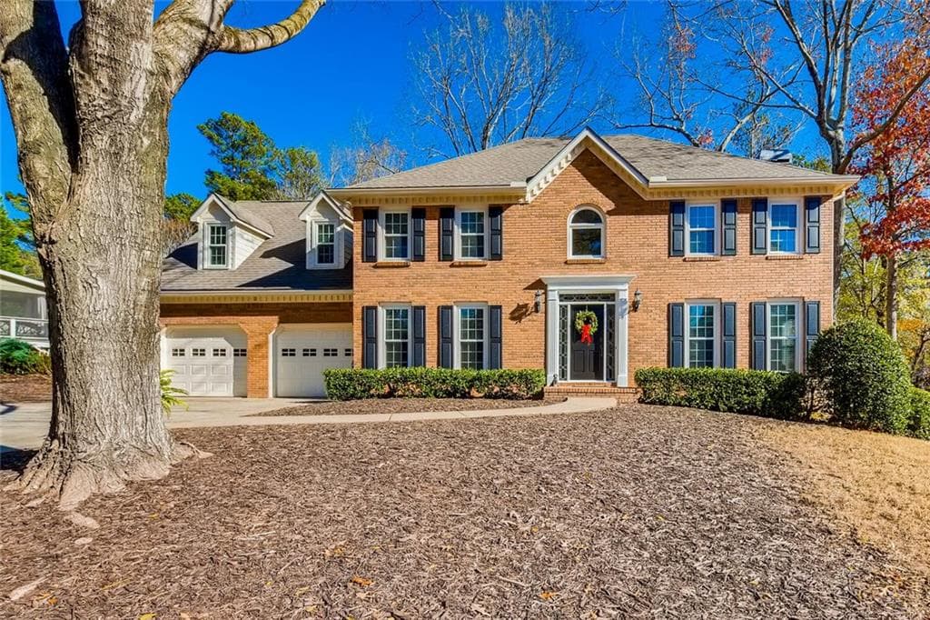 5 bedroom, 4 bathroom, 3,090 sq ft single family residence sold at 420 Fourth Fairway Drive, Roswell, GA 30076