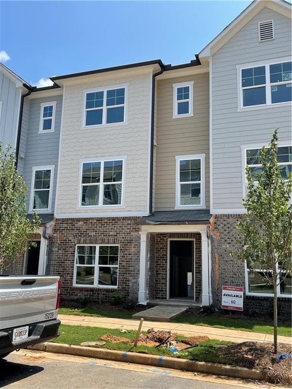 4 bedroom, 4 bathroom, 1,873 sq ft townhouse sold at 1612 Falcon Crest Way 60, Decatur, GA 30032