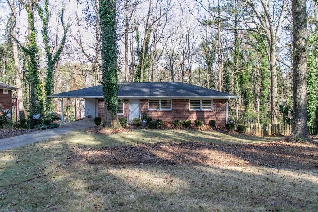 4 bedroom, 1 bathroom, 1,014 sq ft single family residence sold at 3110 Vine Circle, Decatur, GA 30033