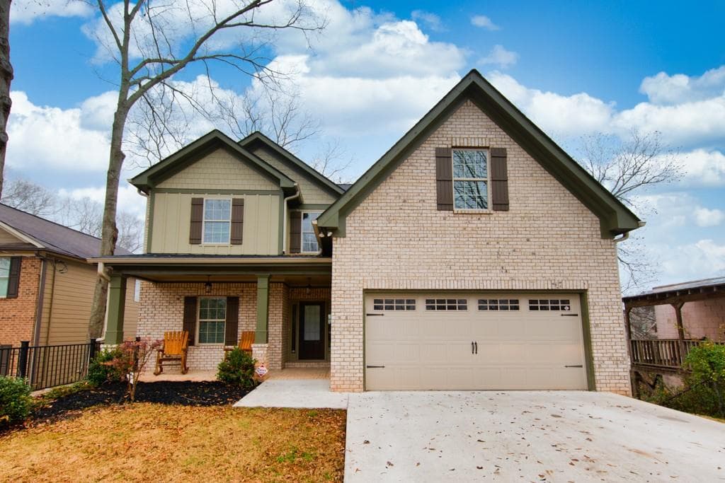 5 bedroom, 5 bathroom, 2,450 sq ft single family residence sold at 460 S Alexander Street, Buford, GA 30518