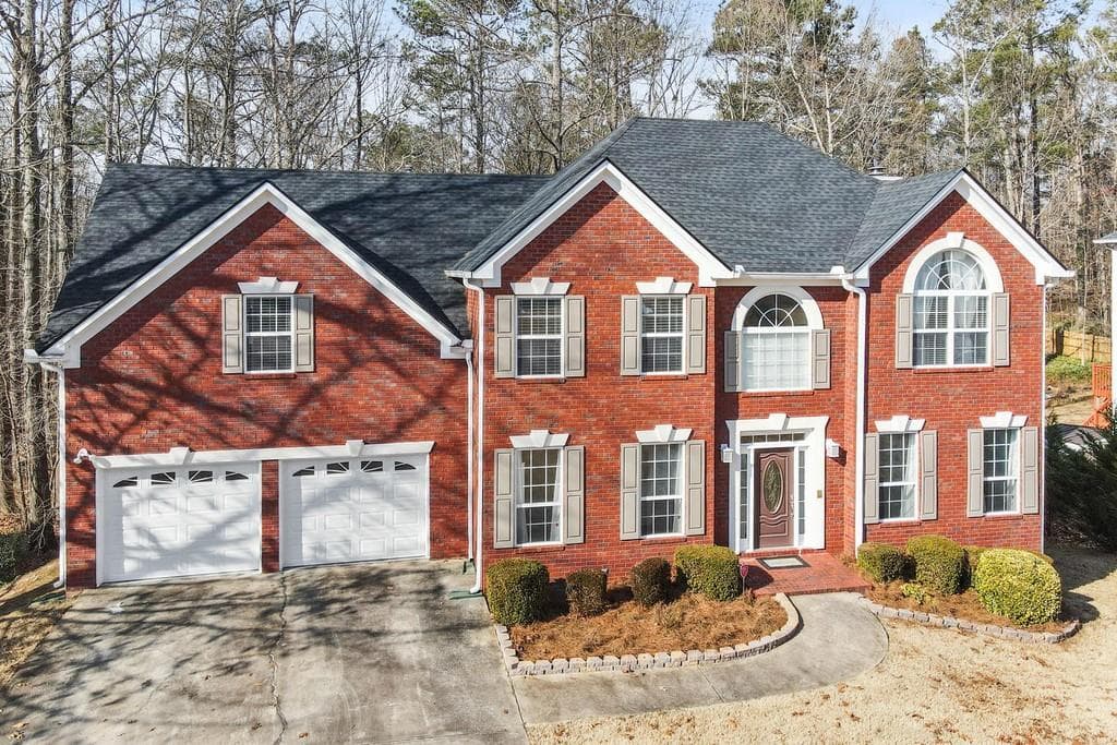 6 bedroom, 4 bathroom, 4,044 sq ft single family residence sold at 4024 Landmark Drive, Douglasville, GA 30135