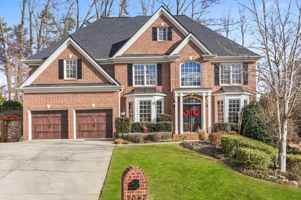 5 bedroom, 4 bathroom, 3,850 sq ft single family residence sold at 2042 Haydenbrook Drive, Acworth, GA 30101