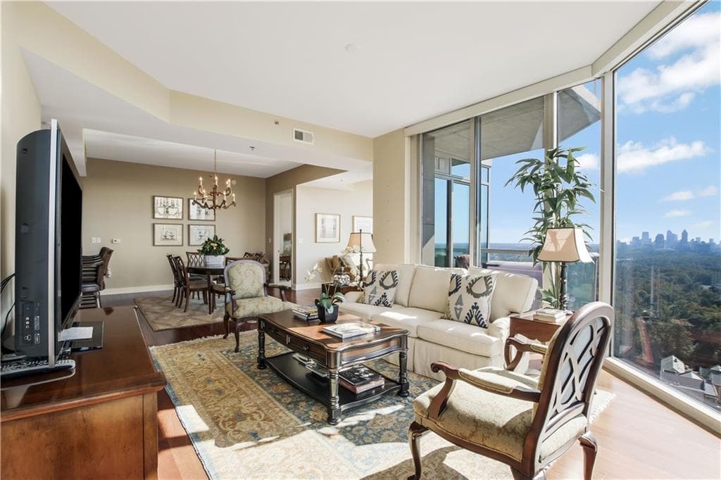 2 bedroom, 3 bathroom, 1,794 sq ft condominium sold at 2795 Peachtree Road 2402, Atlanta, GA 30305