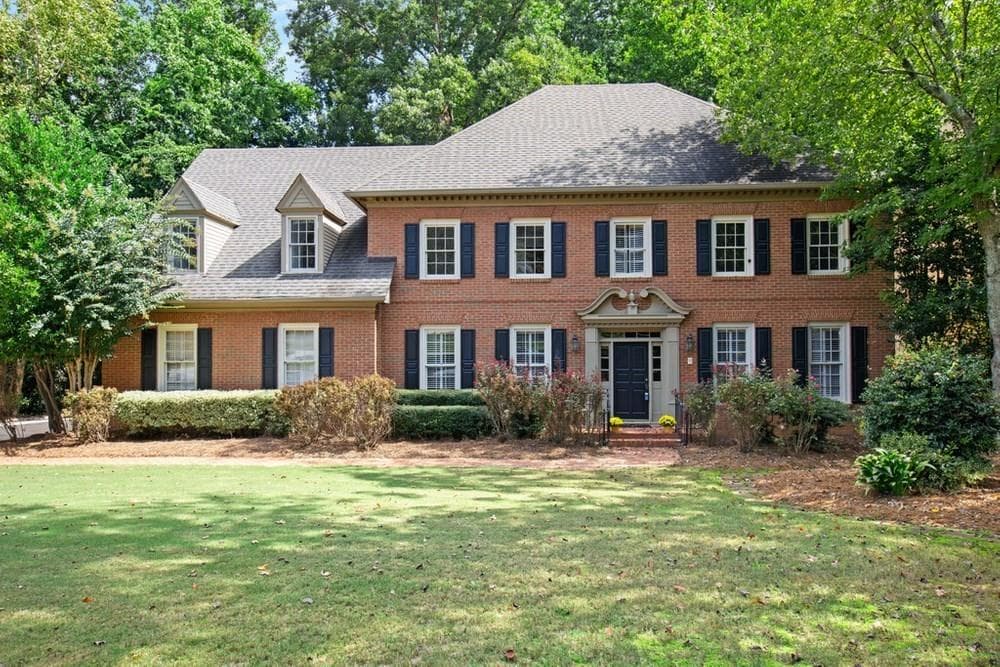 5325 Brooke Farm Drive, Dunwoody, GA 30338 — most recent listing photo