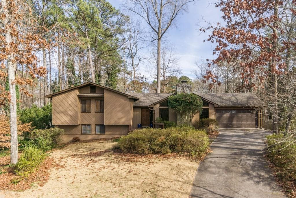 2137 W Carlyle Court, Marietta, GA 30062 — most recent listing photo