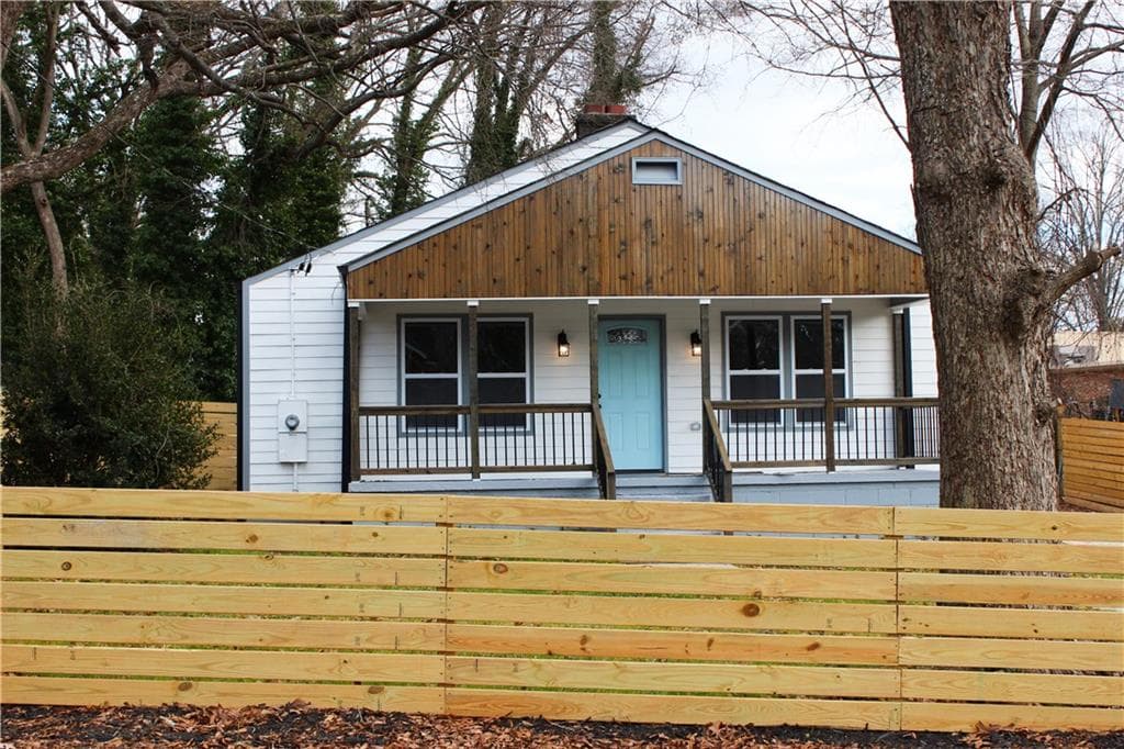 3 bedroom, 2 bathroom, 1,440 sq ft single family residence sold at 1546 Alma Street, Atlanta, GA 30311