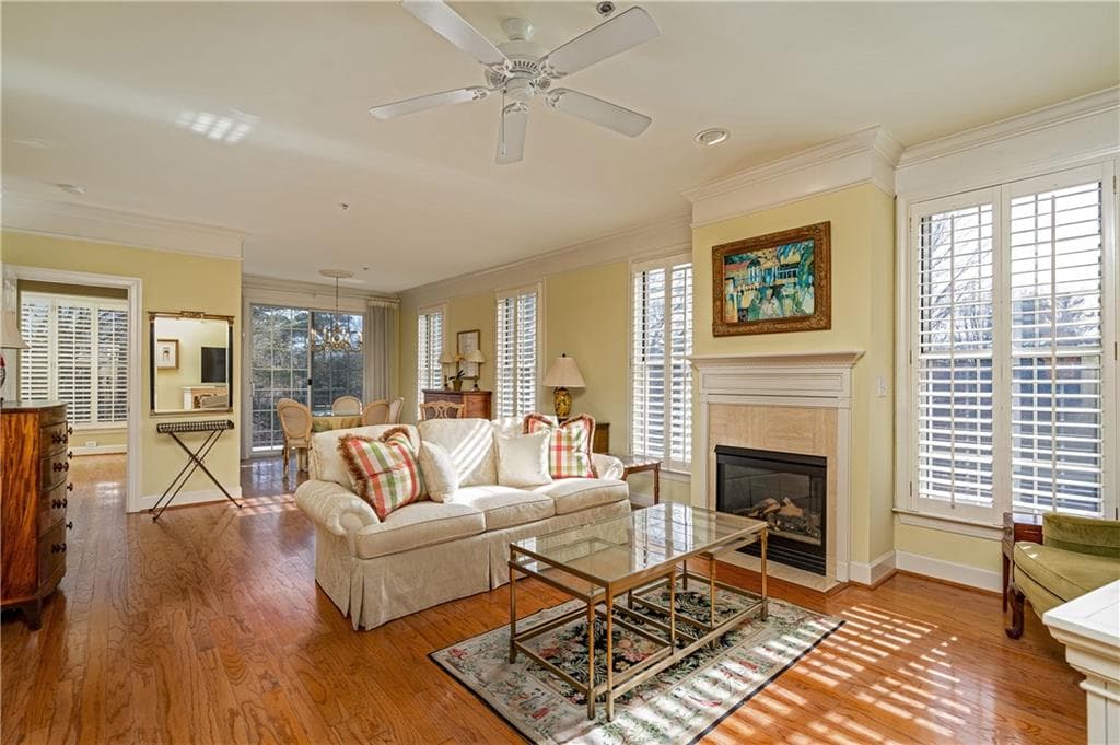 1 bedroom, 1 bathroom, 895 sq ft condominium sold at 3101 Howell Mill Road 221, Atlanta, GA 30327