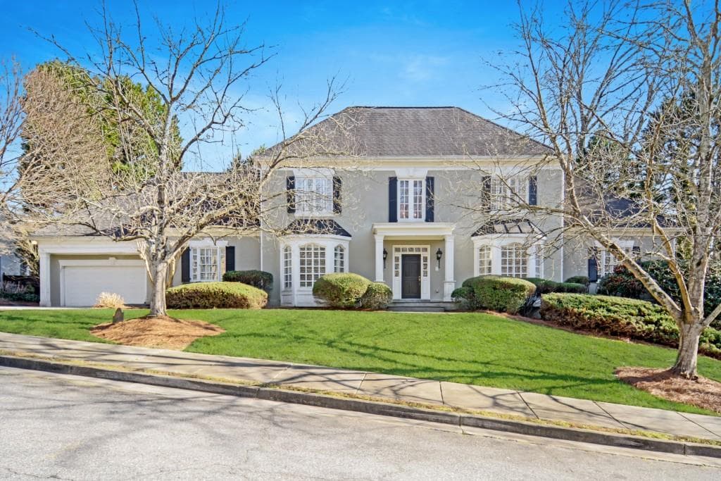 4 bedroom, 5 bathroom, 4,693 sq ft single family residence sold at 1320 Twelve Oaks Circle, Atlanta, GA 30327