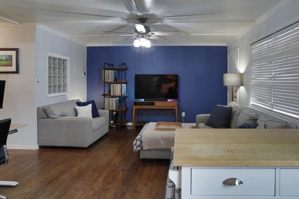 808 Greenwood Avenue 105, Atlanta, GA 30306 — most recent listing photo