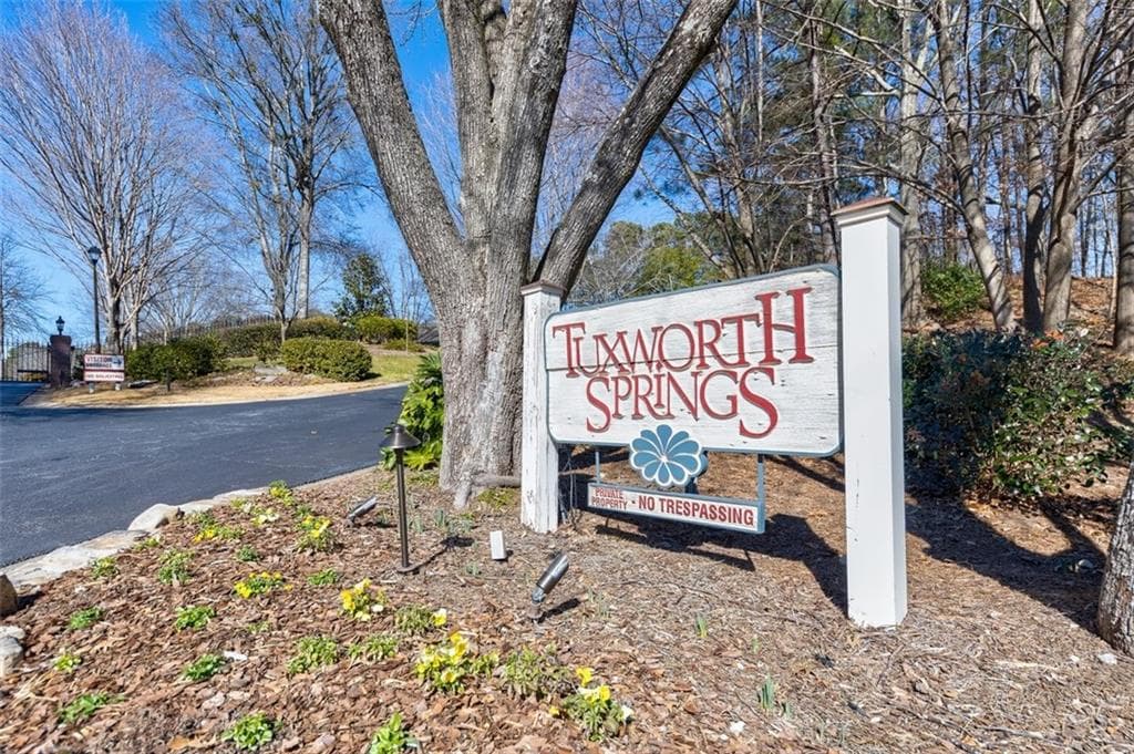 516 Tuxworth Circle, Decatur, GA 30033 — most recent listing photo