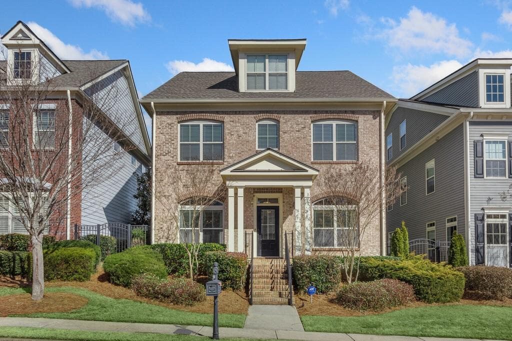 4 bedroom, 5 bathroom, 3,544 sq ft single family residence sold at 6875 Sentara Place, Alpharetta, GA 30005