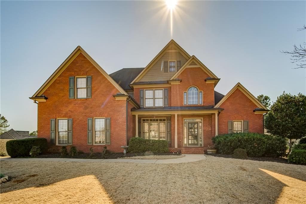 5 bedroom, 4 bathroom, 4,226 sq ft single family residence sold at 661 Golf Crest Drive, Acworth, GA 30101