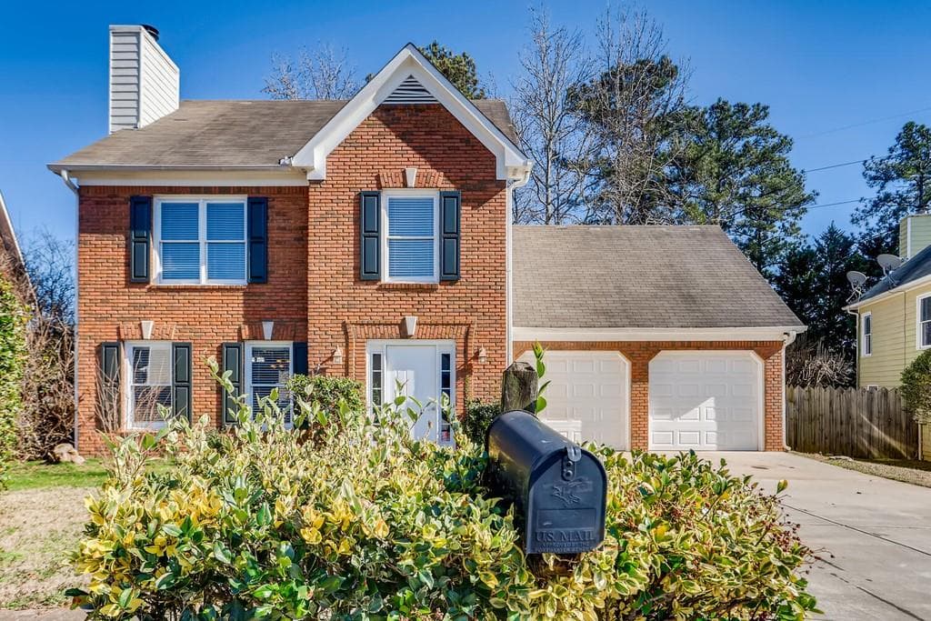 4 bedroom, 4 bathroom, 1,836 sq ft single family residence sold at 3910 Brentmoor Court, Kennesaw, GA 30144