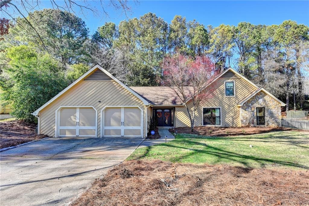 4 bedroom, 3 bathroom, 2,570 sq ft single family residence sold at 3353 River Birch Way, Roswell, GA 30075