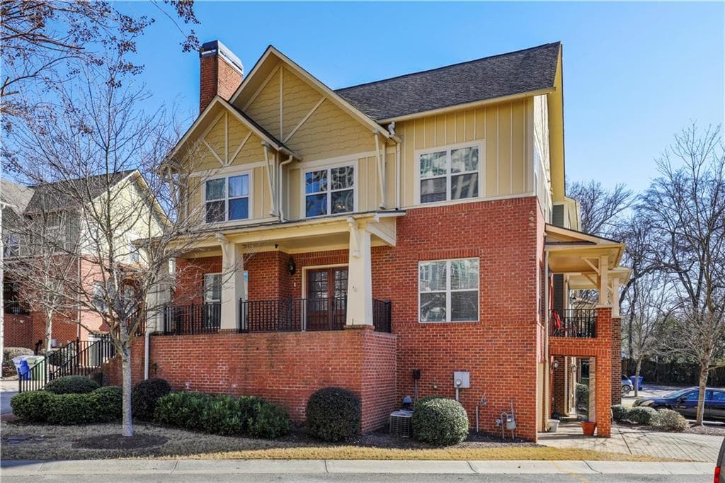 3 bedroom, 4 bathroom, 2,741 sq ft townhouse sold at 1298 Atlantic Drive, Atlanta, GA 30318