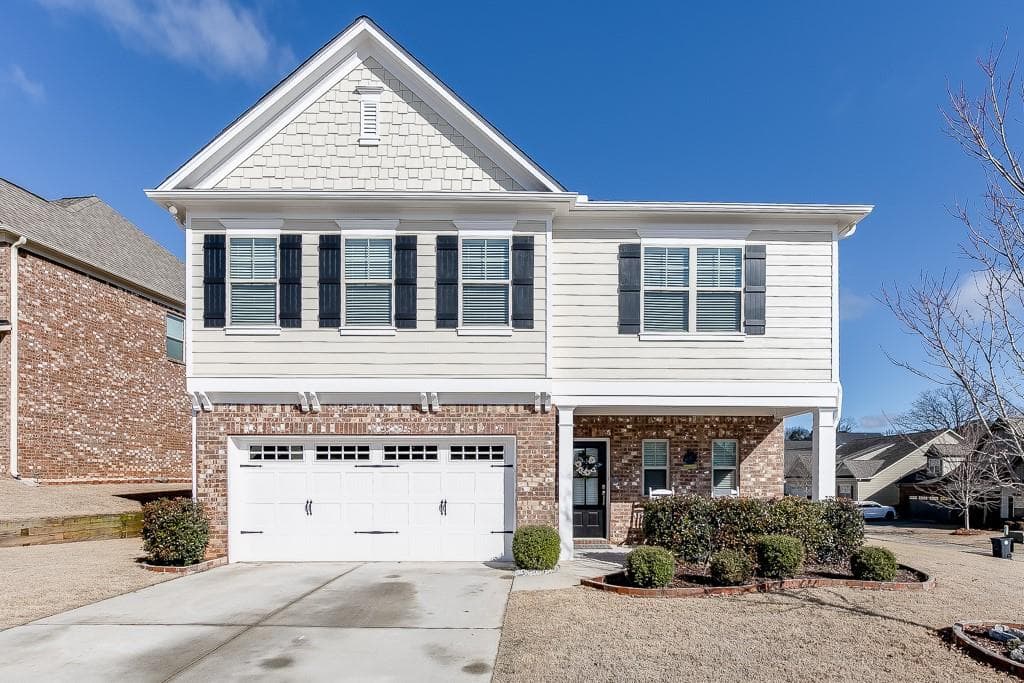 3 bedroom, 3 bathroom, 2,208 sq ft single family residence sold at 4546 Country Manor Walk, Gainesville, GA 30504