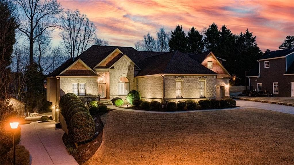 5 bedroom, 6 bathroom, 4,246 sq ft single family residence sold at 1720 Stillwater Court, Cumming, GA 30041
