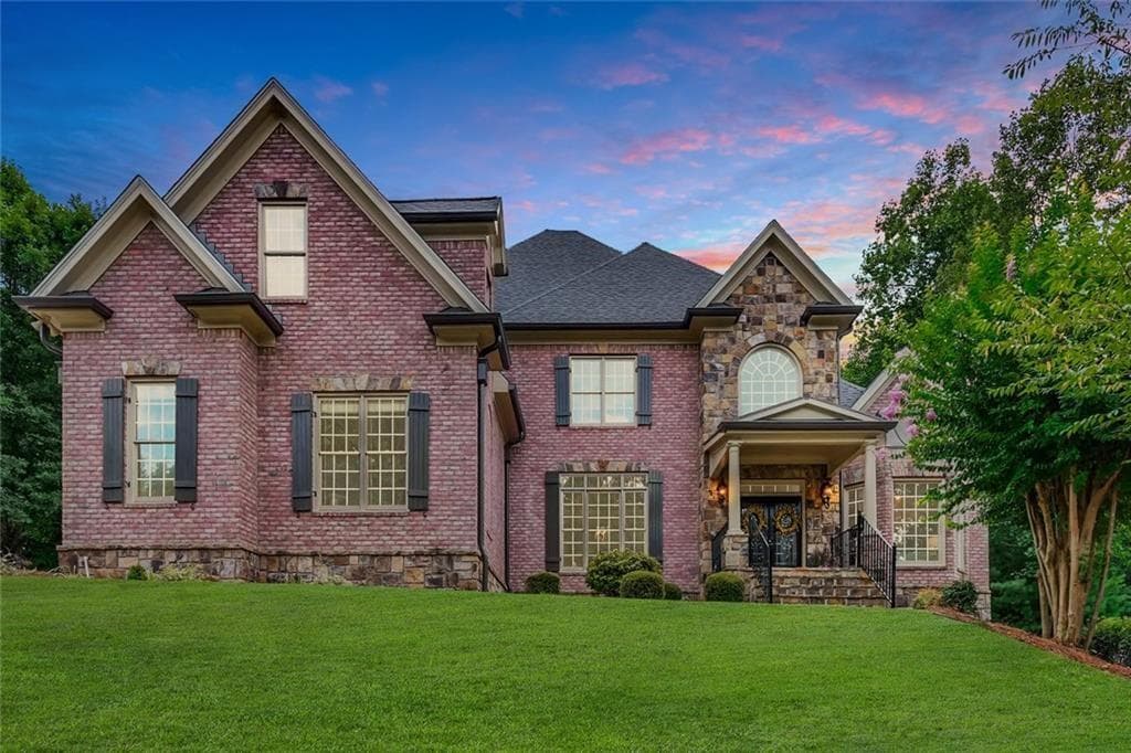 7 bedroom, 6 bathroom, 9,776 sq ft single family residence sold at 2505 Shumard Oak Drive, Braselton, GA 30517