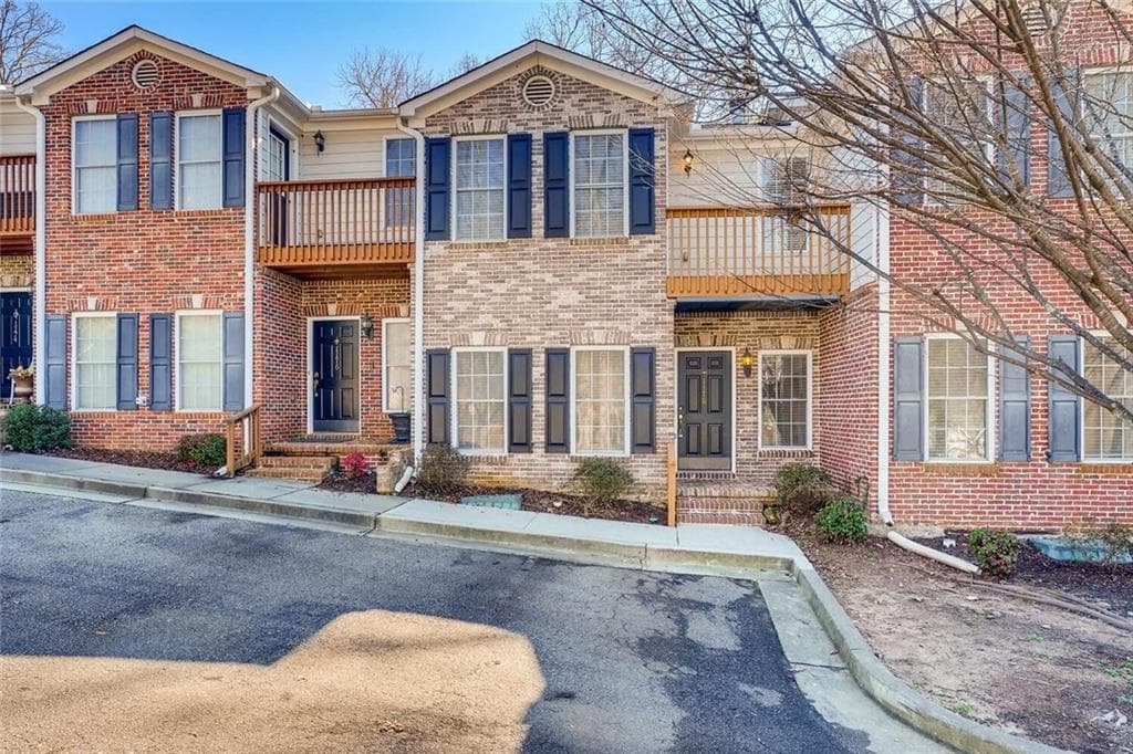 2 bedroom, 3 bathroom, 1,322 sq ft townhouse sold at 1178 Stephens Street, Smyrna, GA 30080