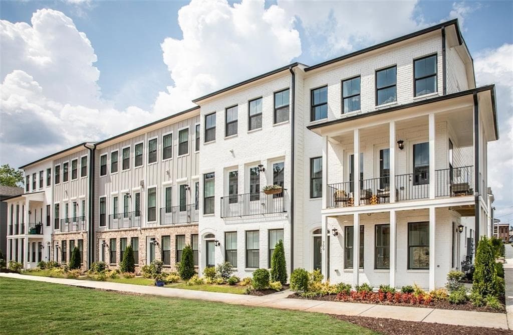 3 bedroom, 4 bathroom, 1,880 sq ft townhouse sold at 705 Bismark Road, Atlanta, GA 30324