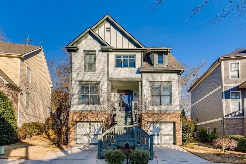4 bedroom, 3 bathroom, 3,020 sq ft single family residence sold at 1661 Duncan Drive, Atlanta, GA 30318