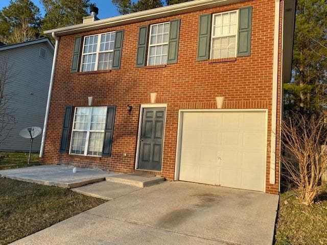 3 bedroom, 3 bathroom, 1,300 sq ft single family residence sold at 2264 Oaklang Spring Drive, Snellville, GA 30039