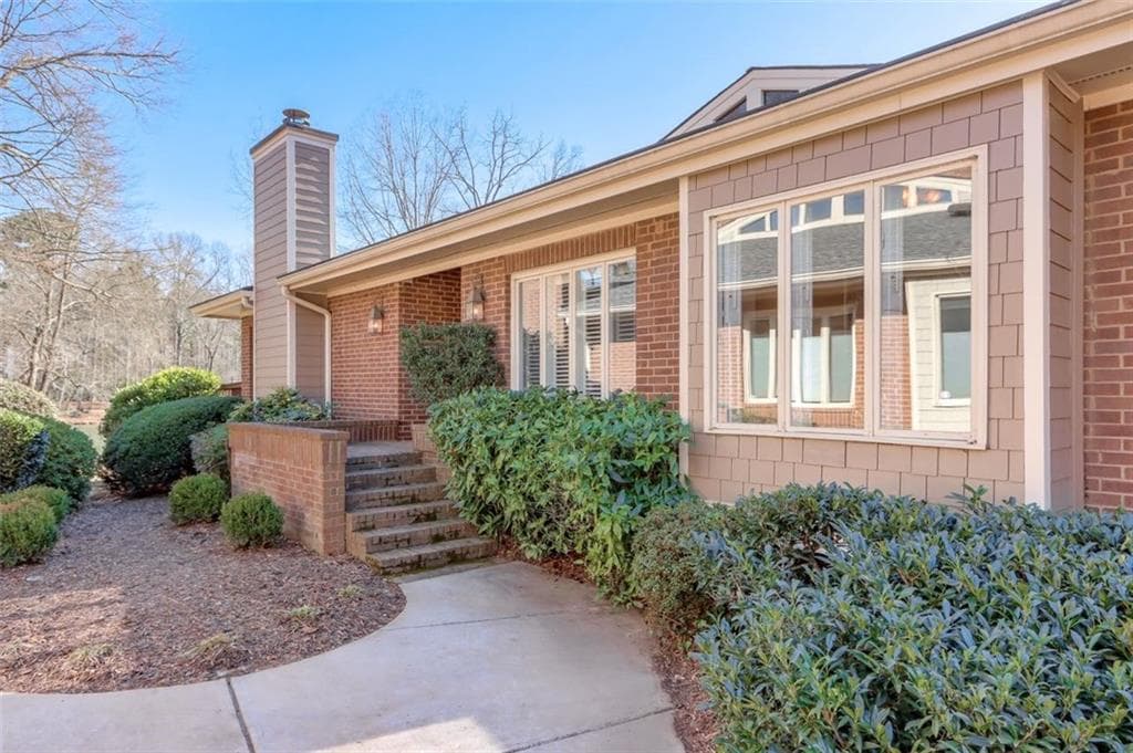 4008 Columns Drive, Marietta, GA 30067 — most recent listing photo