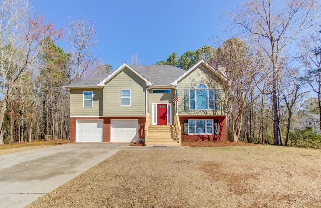423 Summer Hill Drive, Hoschton, GA 30548 — most recent listing photo