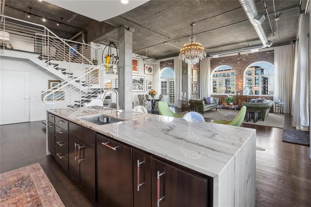 2 bedroom, 3 bathroom, 2,344 sq ft condominium sold at 3180 Mathieson Drive 1602, Atlanta, GA 30305