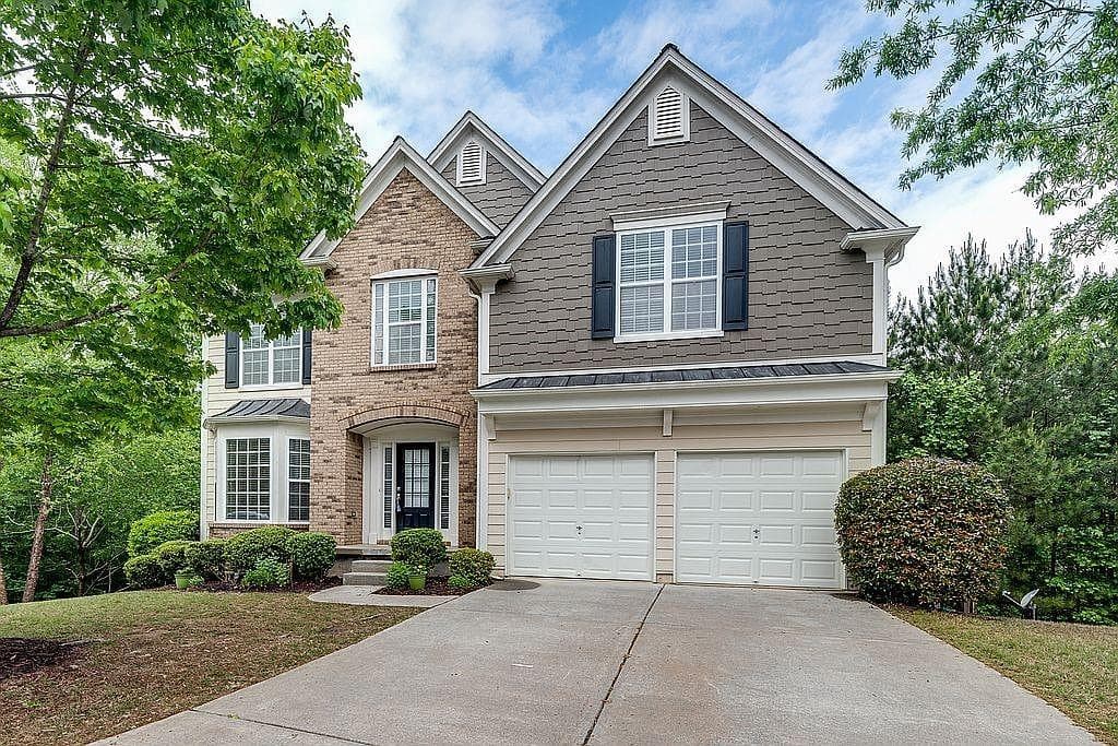 5 bedroom, 3 bathroom, 2,356 sq ft single family residence sold at 625 HAMMERSMITH Drive, Suwanee, GA 30024