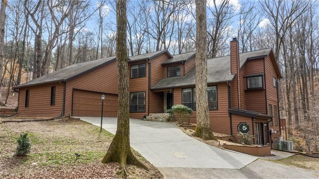 4 bedroom, 4 bathroom, 2,796 sq ft single family residence sold at 640 Clear Lake Terrace, Roswell, GA 30076