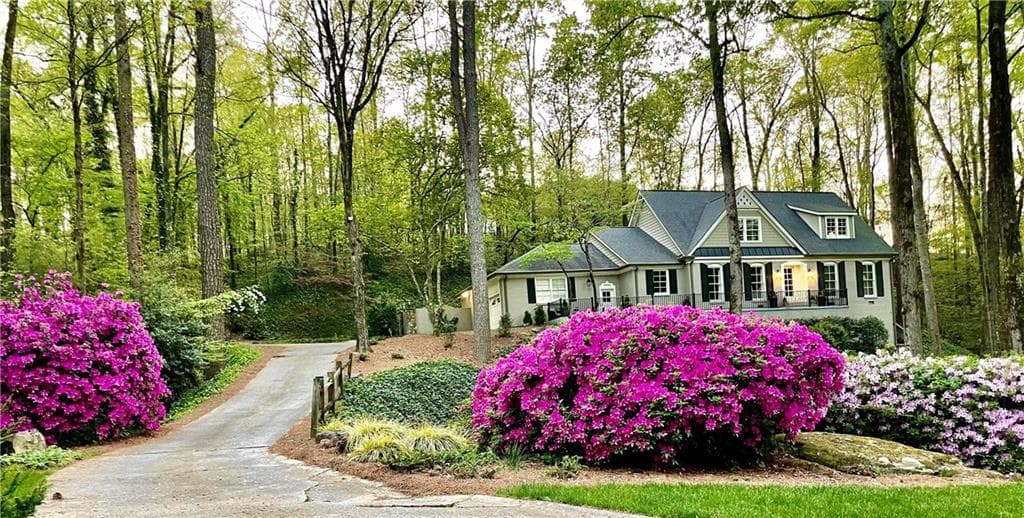 4 bedroom, 4 bathroom single family residence sold at 4944 Carol Lane, Atlanta, GA 30327