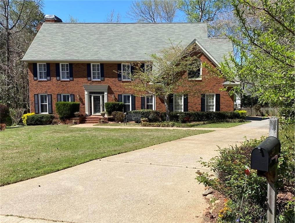 5 bedroom, 6 bathroom, 4,114 sq ft single family residence sold at 4007 Almond Court, Marietta, GA 30062