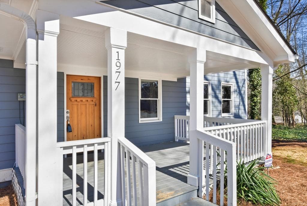 4 bedroom, 4 bathroom, 2,016 sq ft single family residence sold at 1977 Nash Avenue, Atlanta, GA 30316