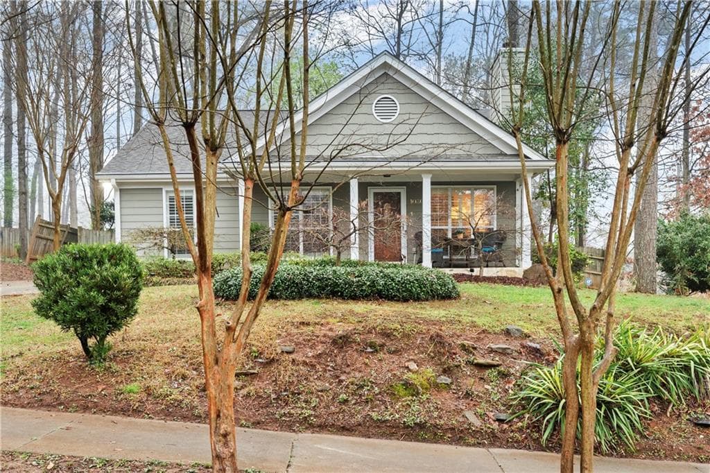 3 bedroom, 2 bathroom single family residence sold at 1030 Alloway Place, Atlanta, GA 30316